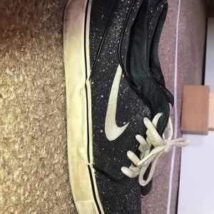 Nike skate shoes